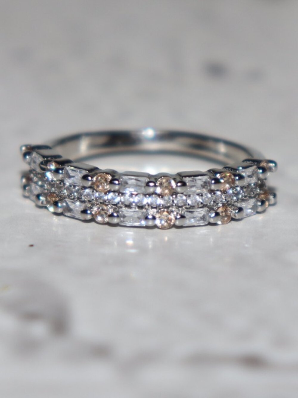 🤎✨ Silver Clear & Cognac CZ Band · Size 9.5 · NWOT